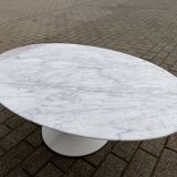 Original oval coffee table Knoll Tulip Eero Saarinen Carrara