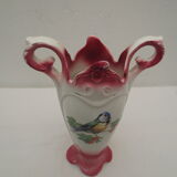 Ancien vase art nouveau en faience fine  "onnaing"blanc et rose décors oiseaux