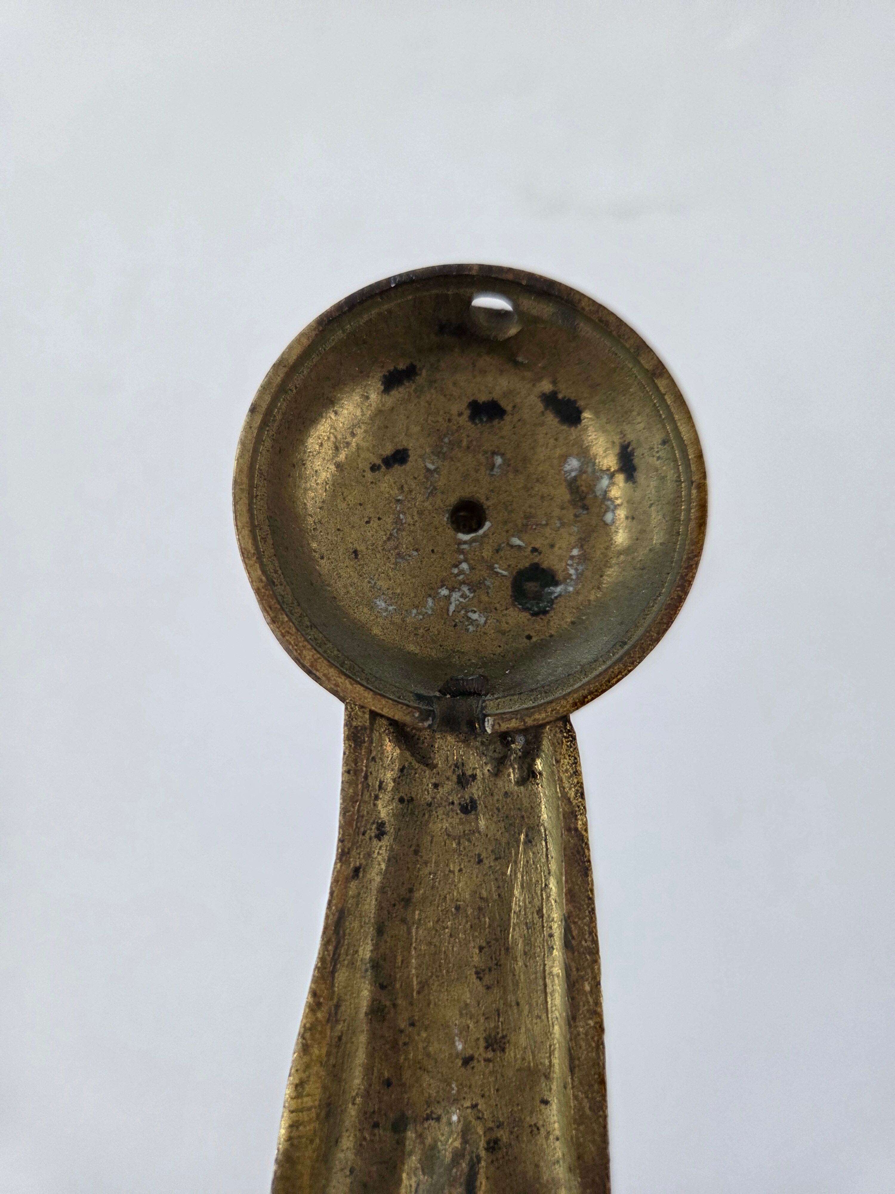 Bronze wall light in the Louis XVI style