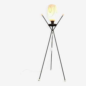 Tripod floor lamp "design 1950".