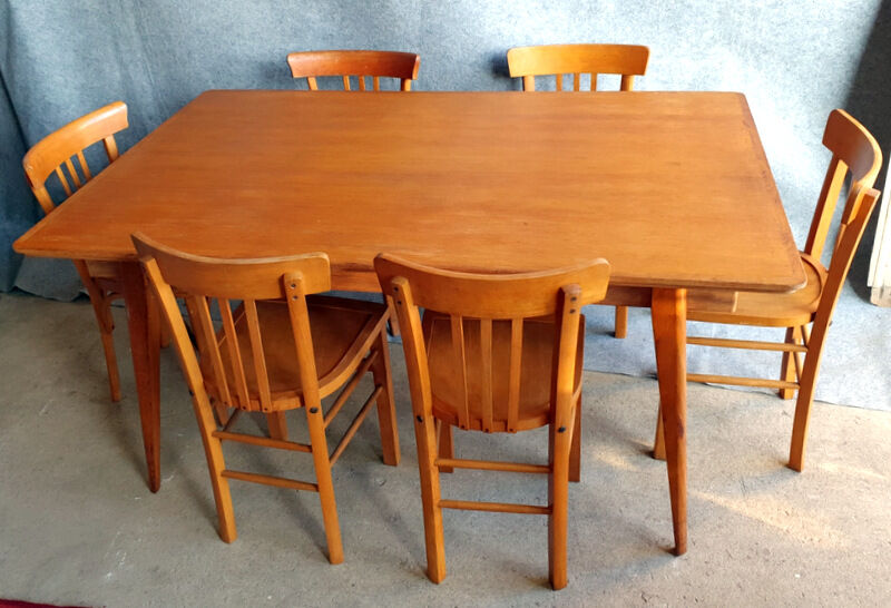 Vintage table compas feet