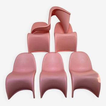 Pink chairs VERNER PANTON