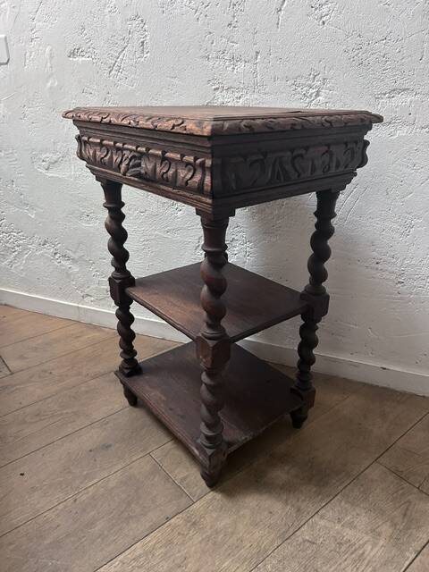 Oak dessert table in Louis XIII style