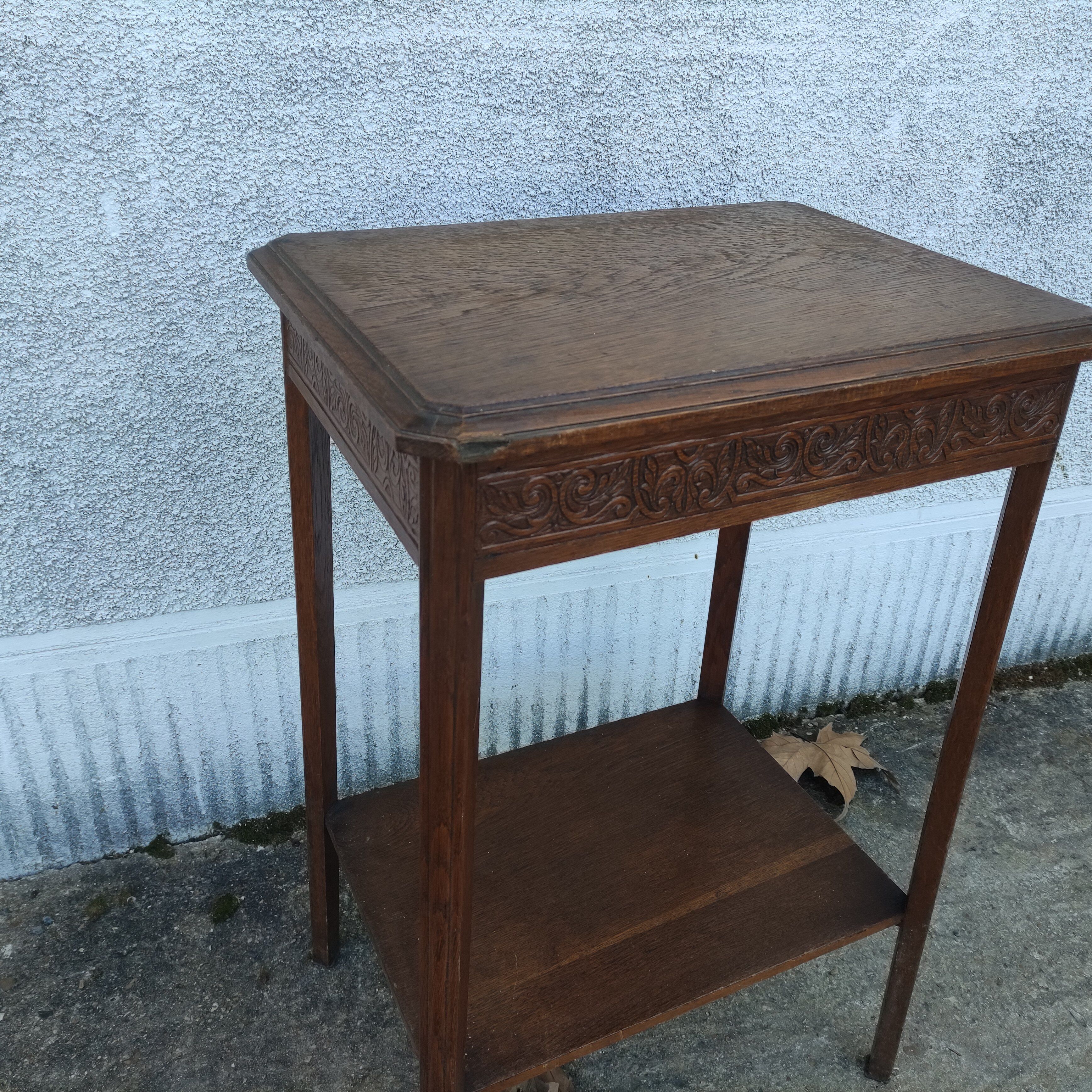 Art deco side table