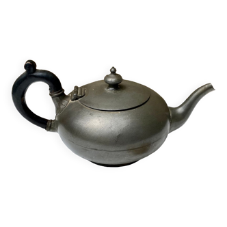 Shaw & Fisher Sheffield pewter teapot