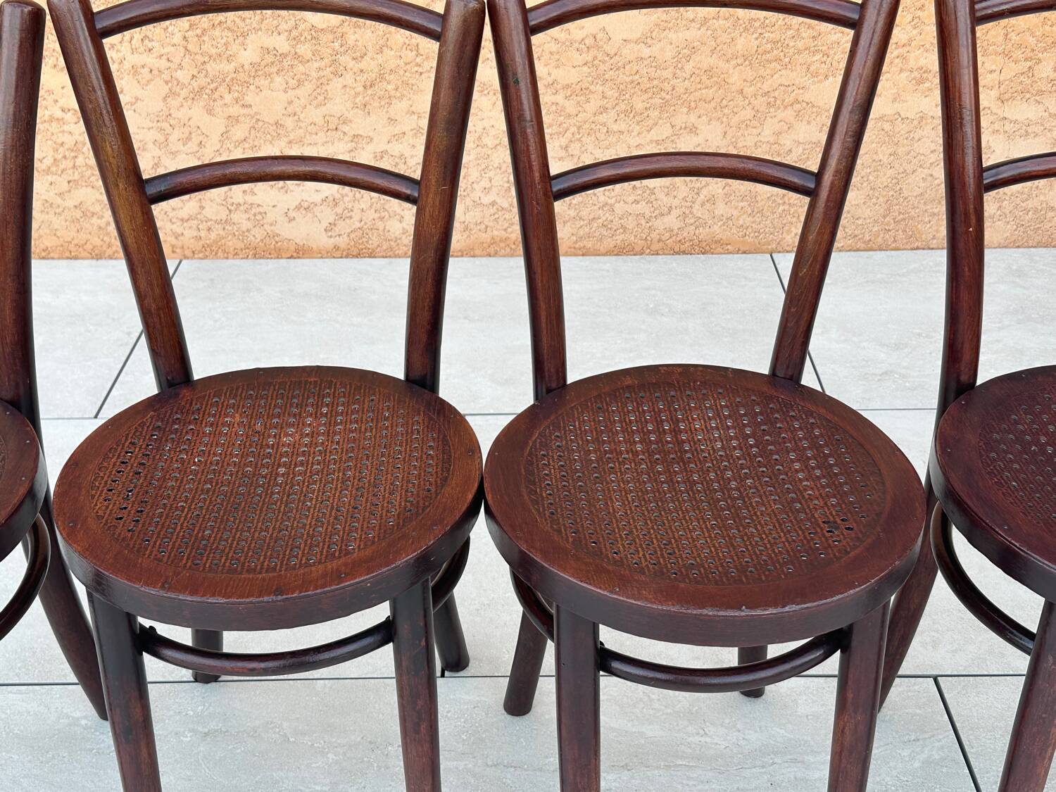 Suite de 6 chaises de bistrot Thonet années 1920