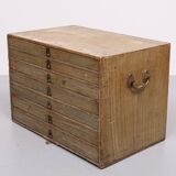 Commode homme avec tiroirs du XIXe siècle