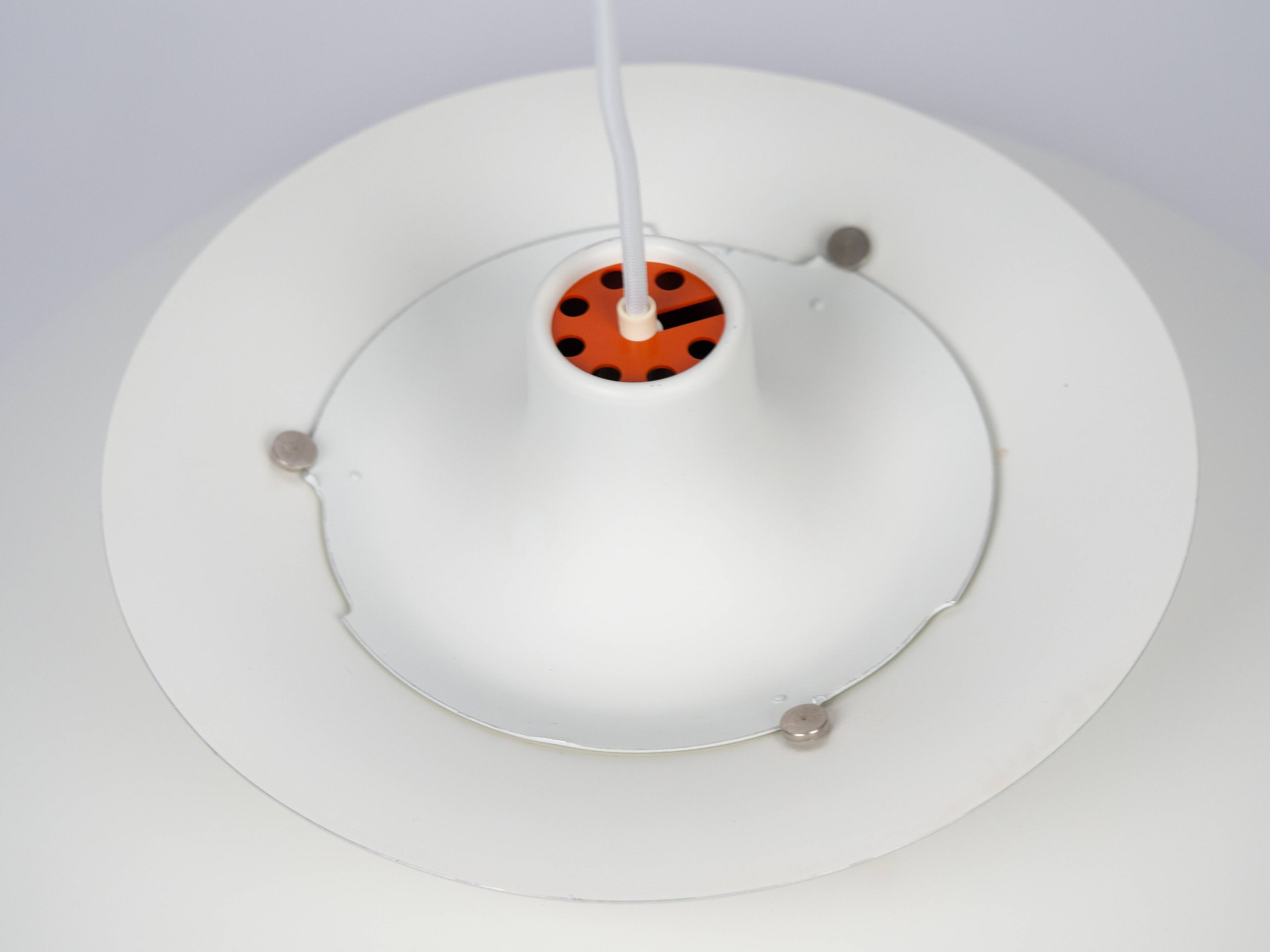 Danish vintage pendant lamp PH 5 by Poul Henningsen, Louis Poulsen, 1958