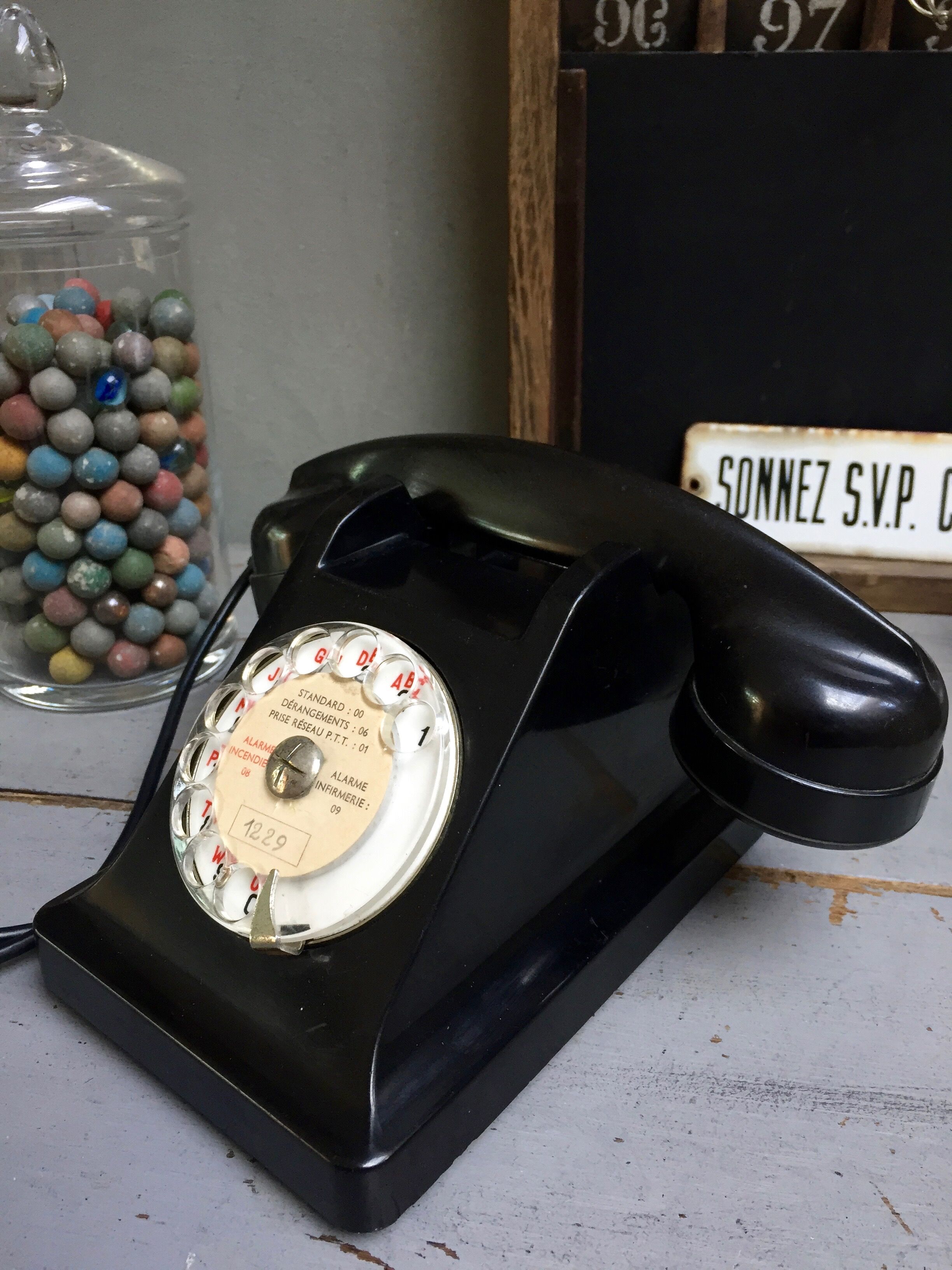 Téléphone bakélite noir
