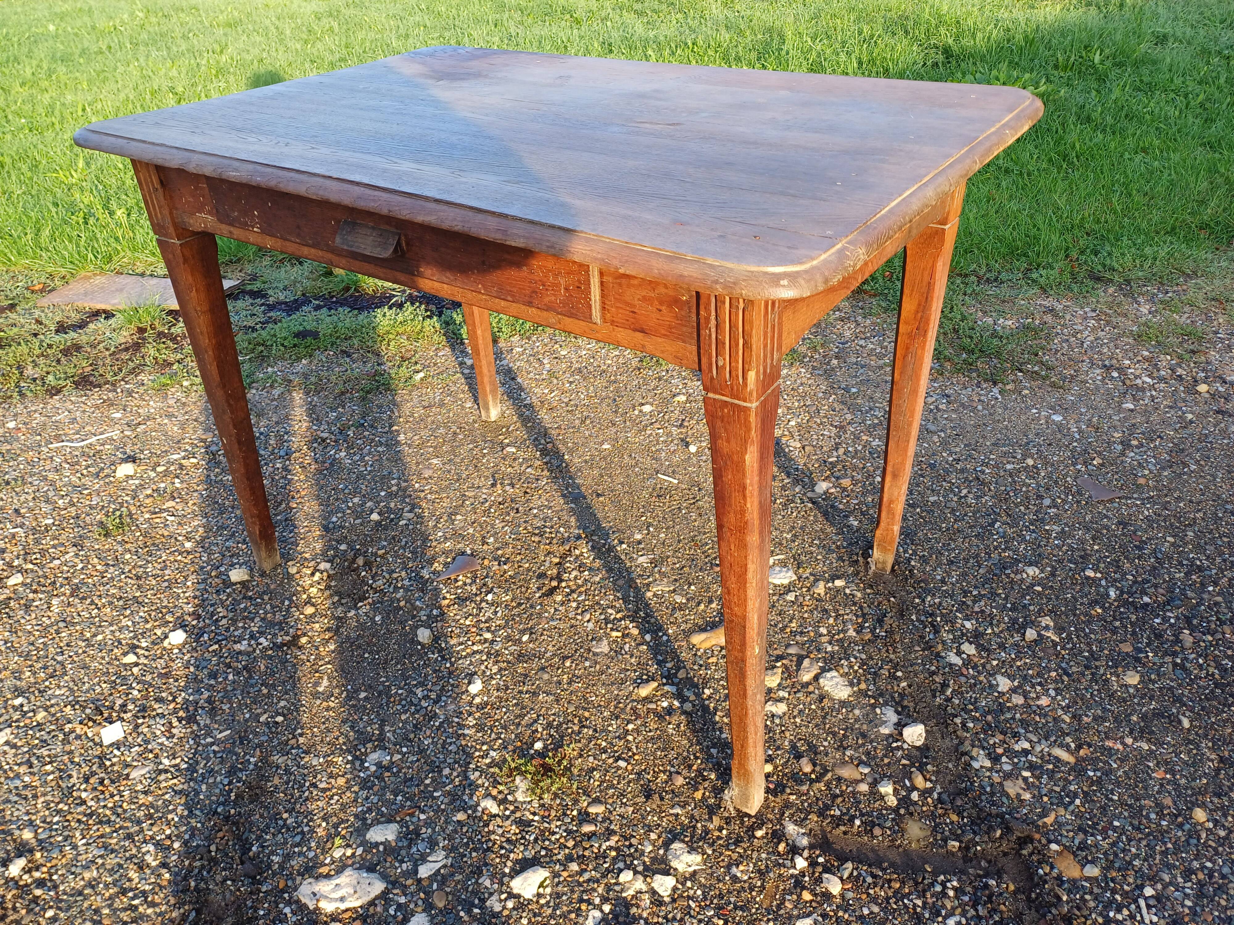 Oak table from the 1930s