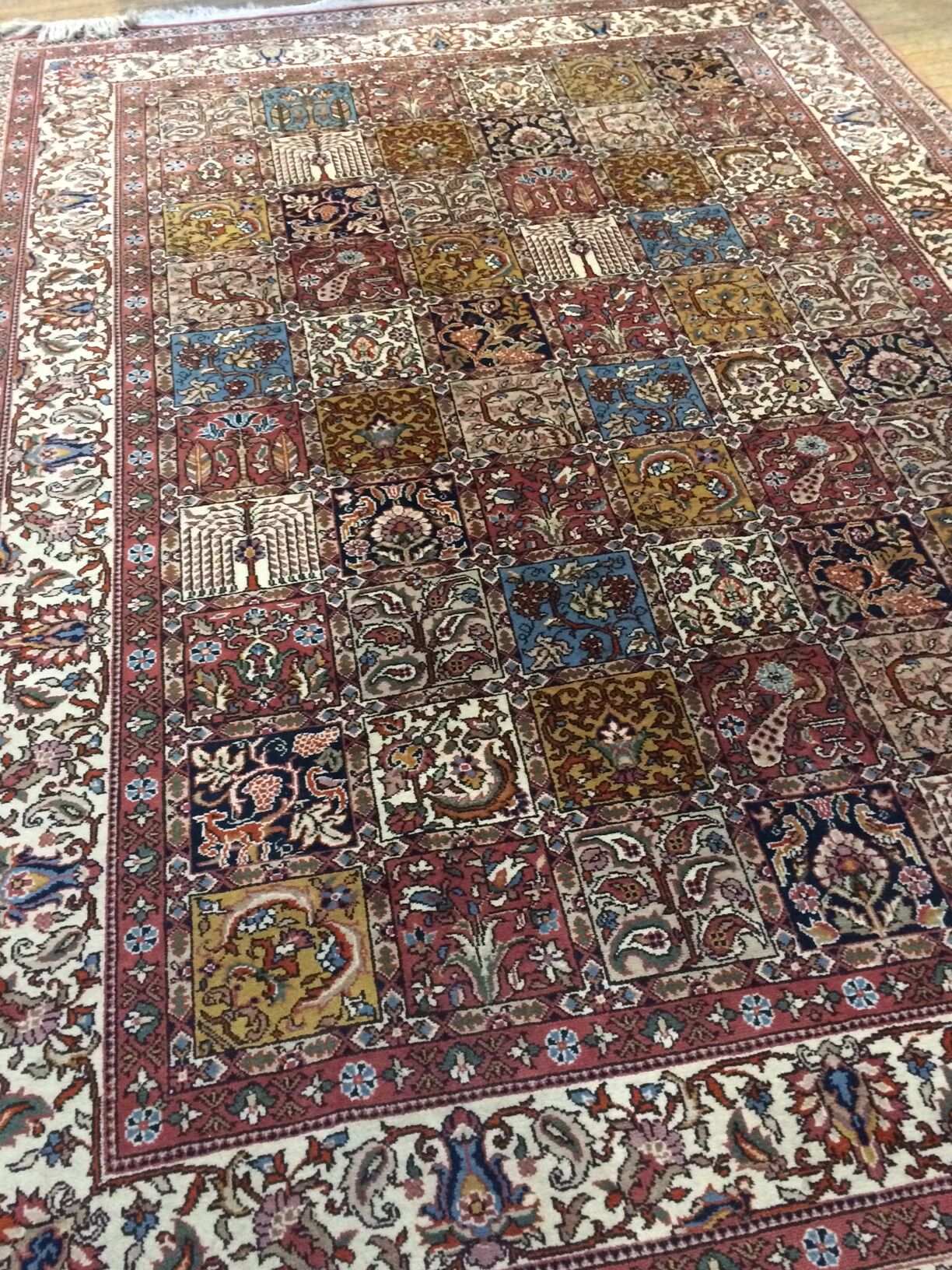 Persian rug 320 x 230 cm