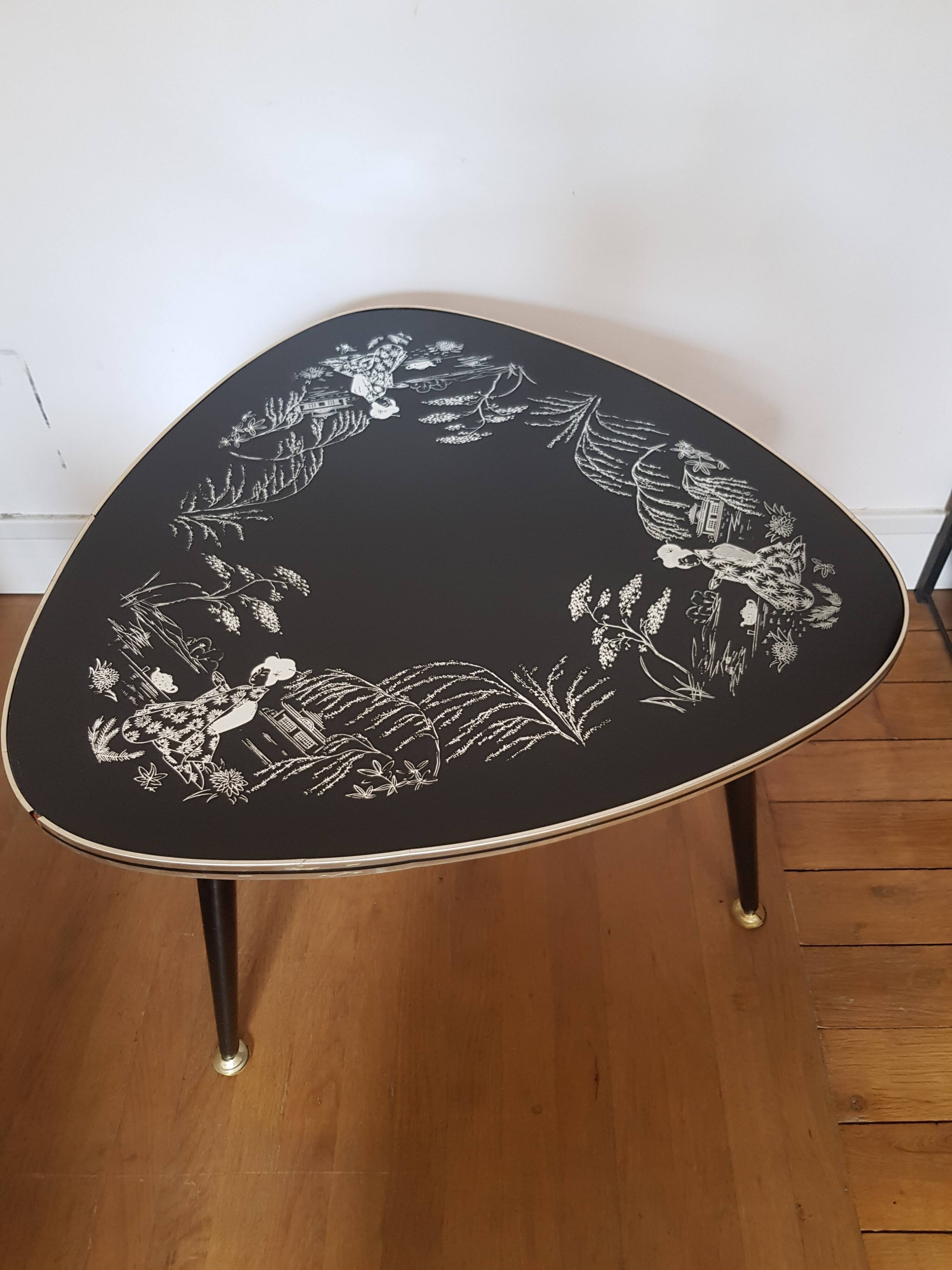 Table basse tripode Art Déco