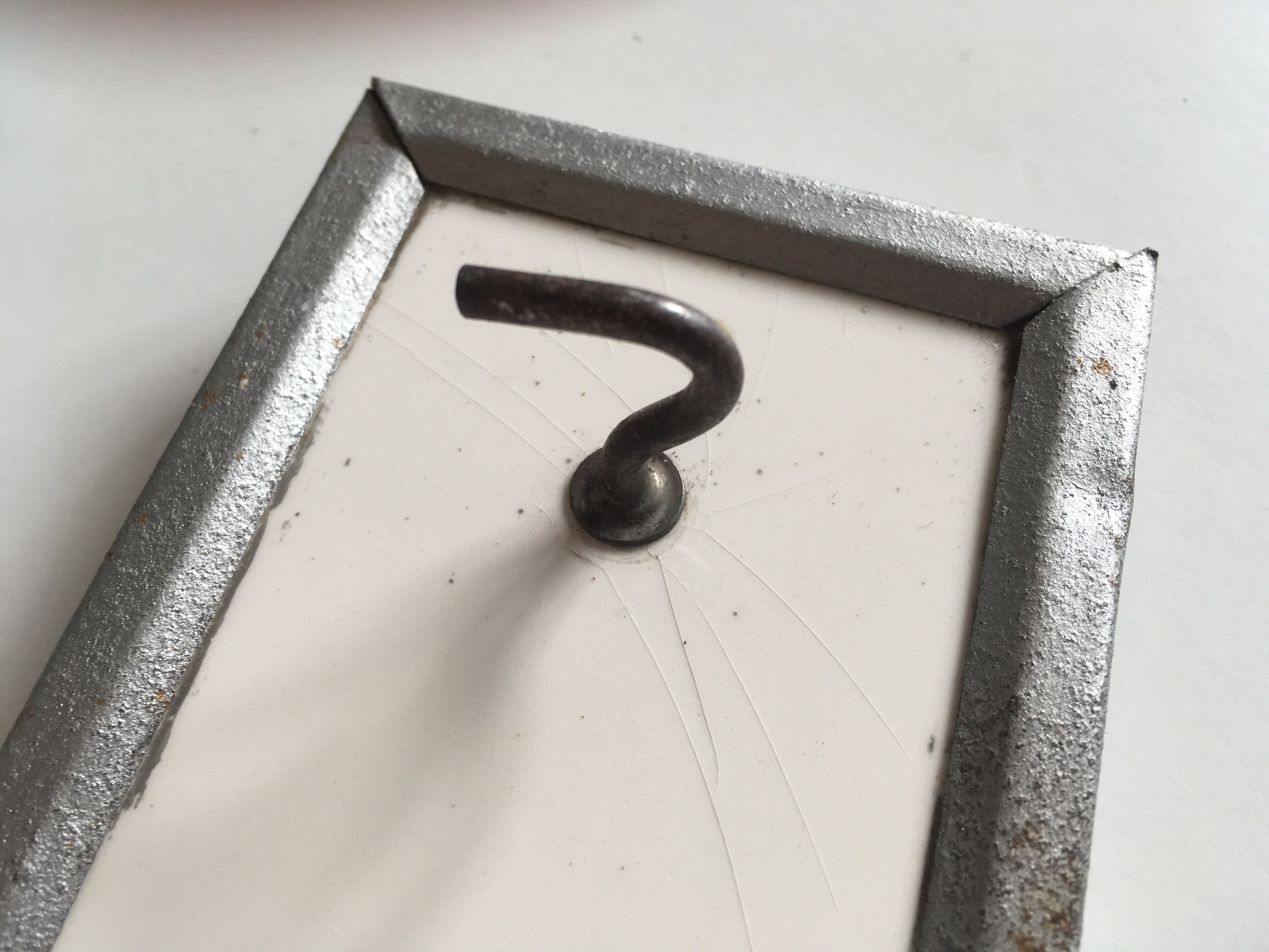 Patère USA hangs ceramic towel Amish 1930