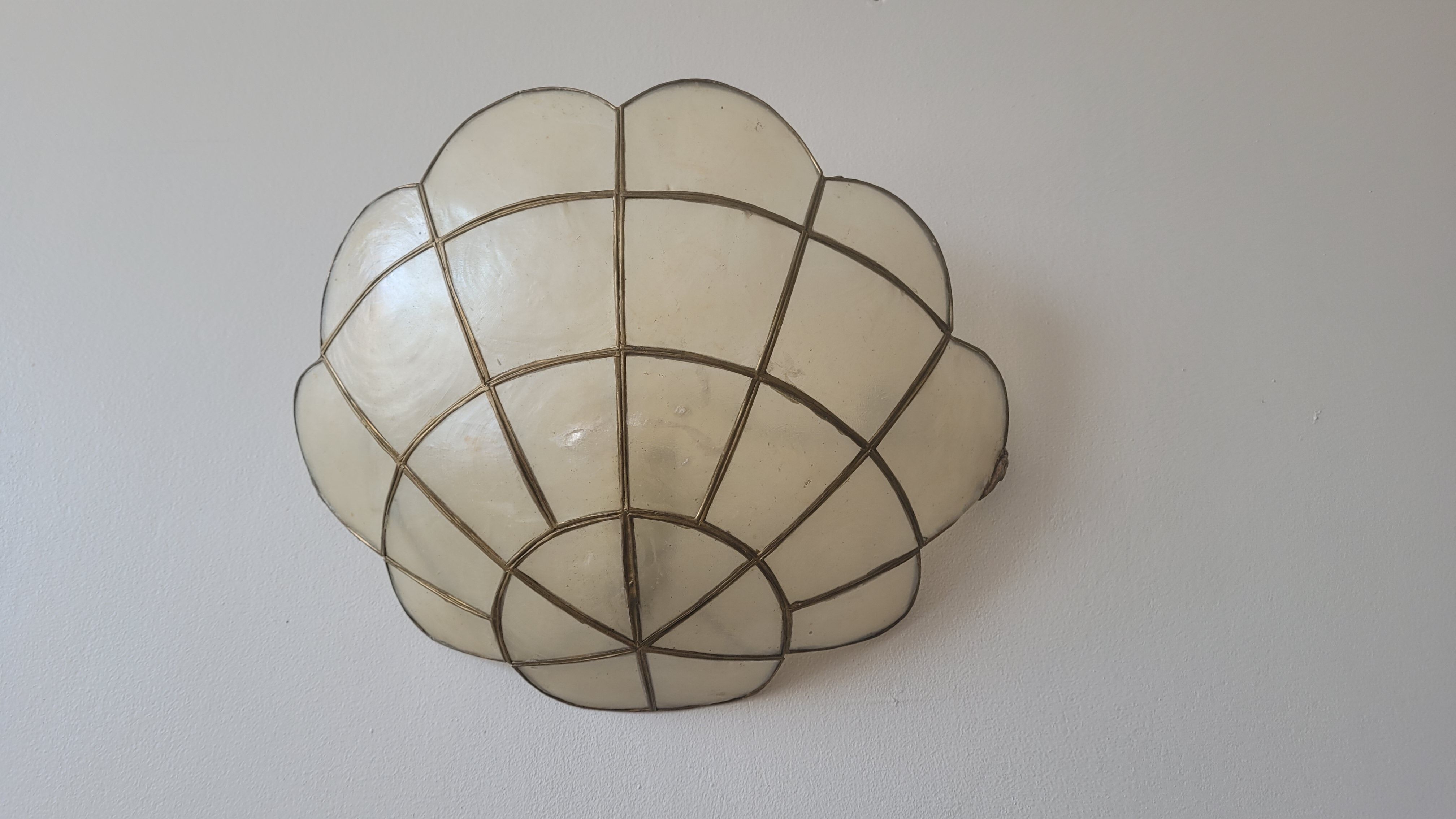 Applique en nacre et laiton