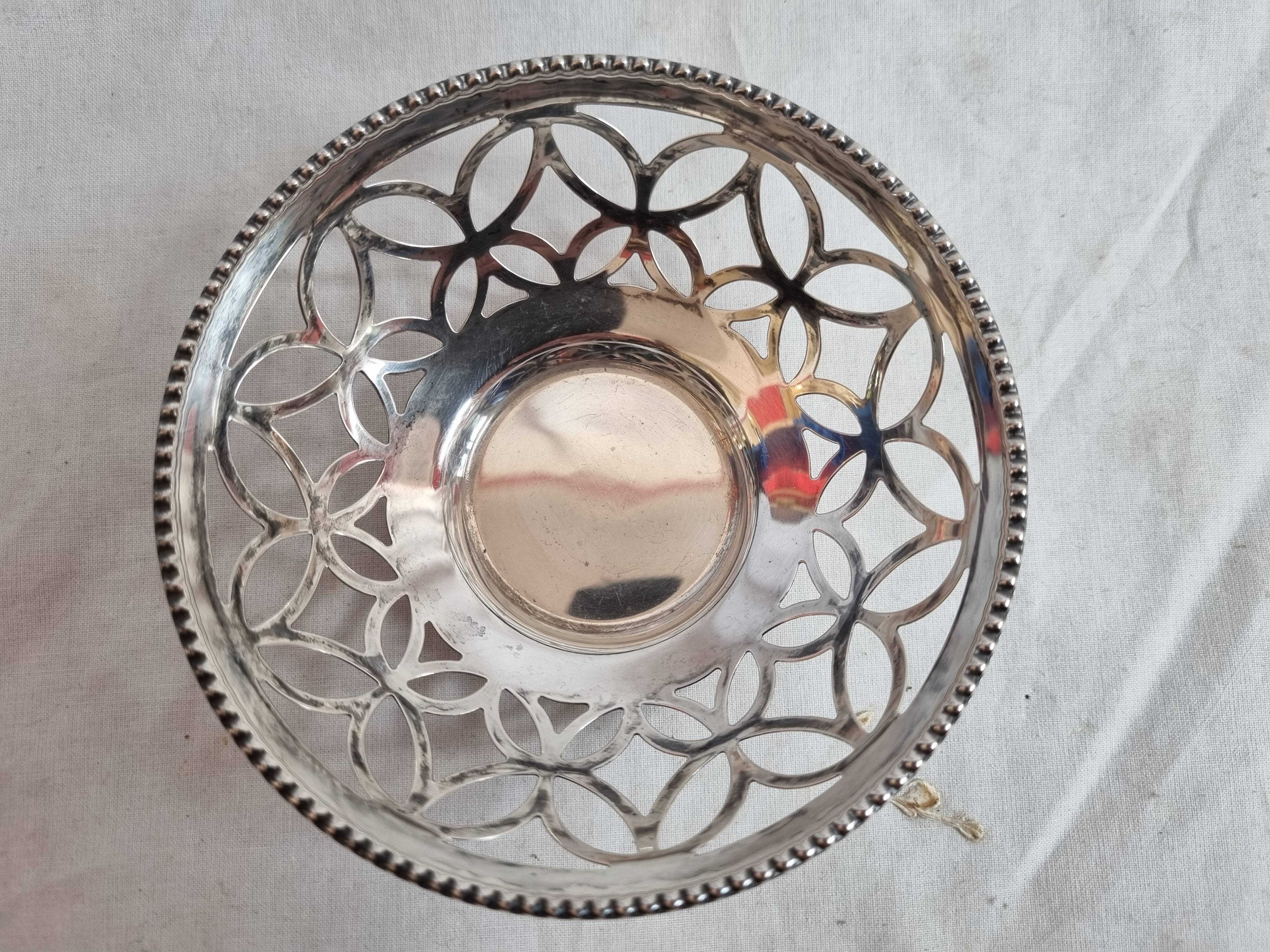 Silver metal cup Shefield England