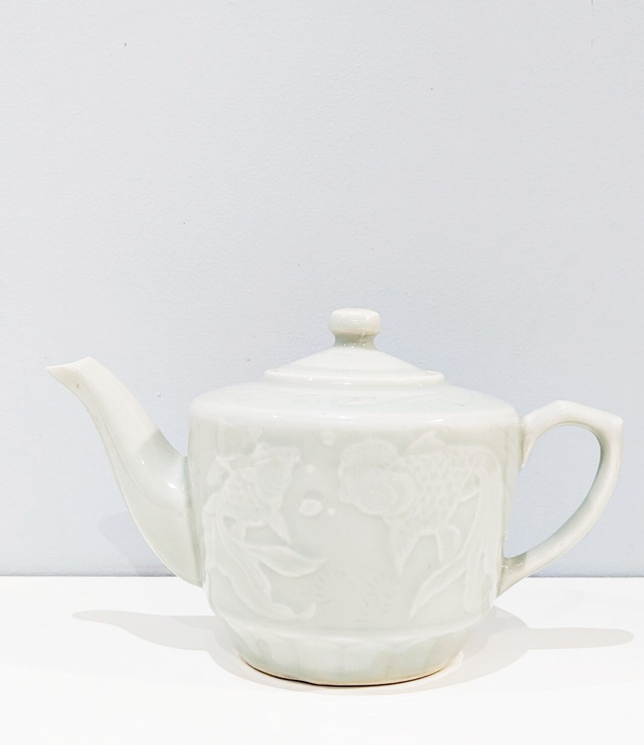 Japanese teapot patterns Koi carp, signed