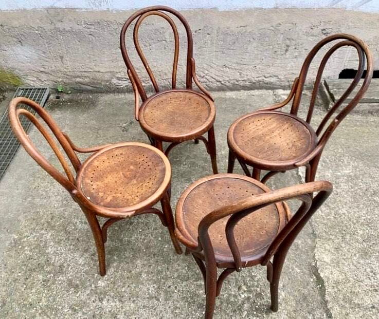4 bistro chairs in curved wood N° 18 of the 1920s 1930s wooden seat