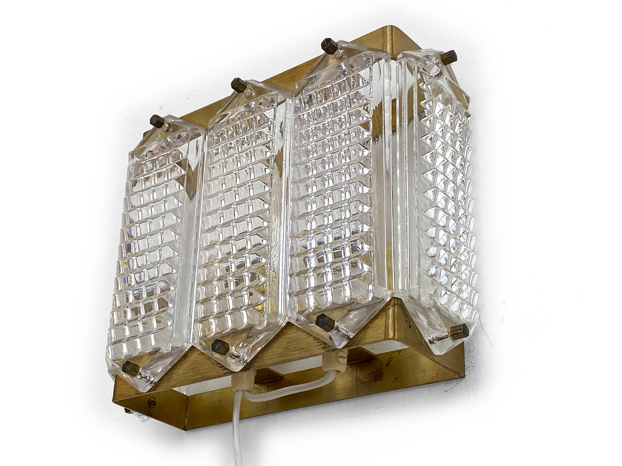 Brass and glass wall light/sconce by Wiktor Berndt for Flygsfors. Sweden 1960s