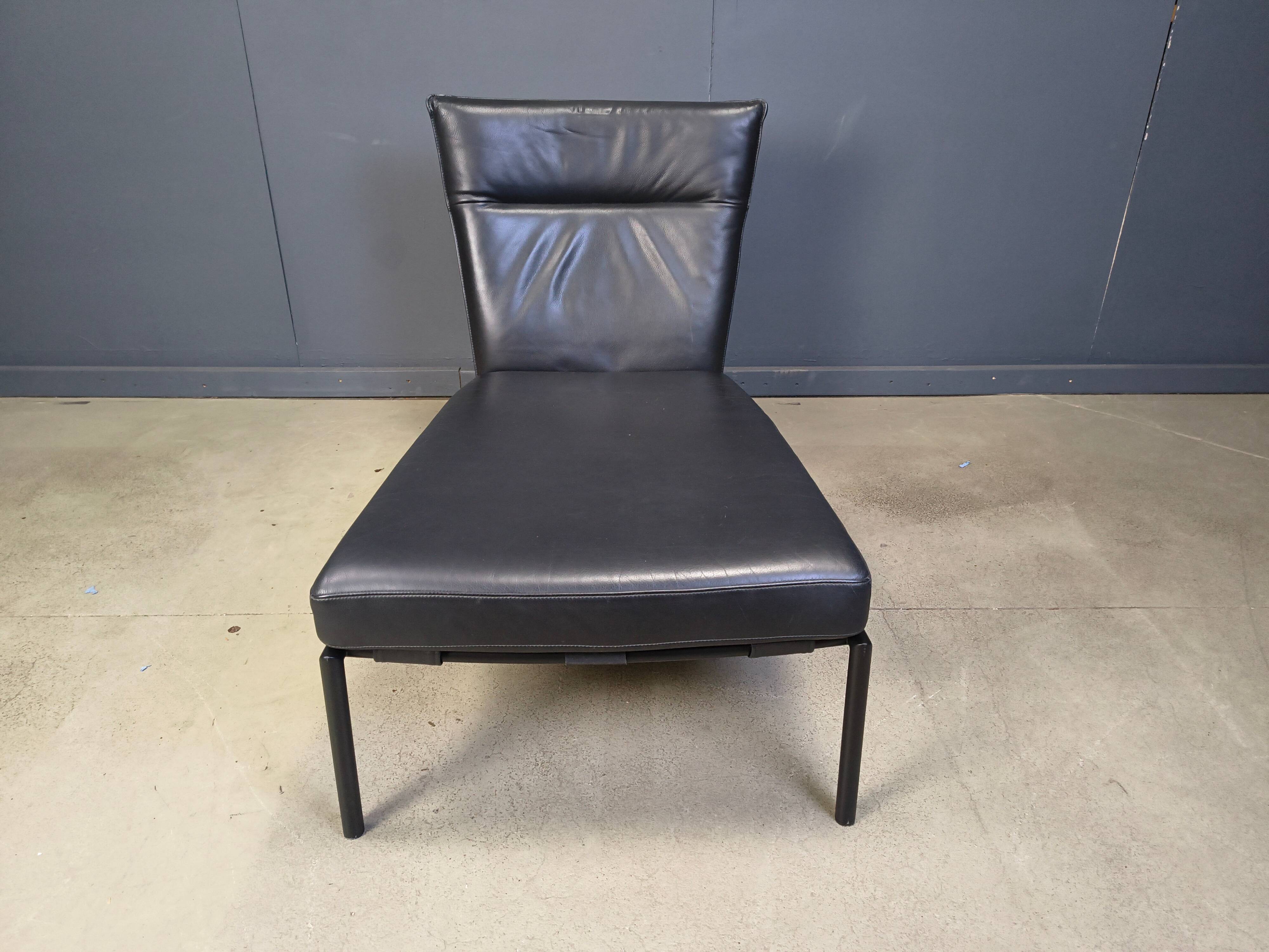 Vintage black leather chaise longue by Peter Mally for Cor, 1990s