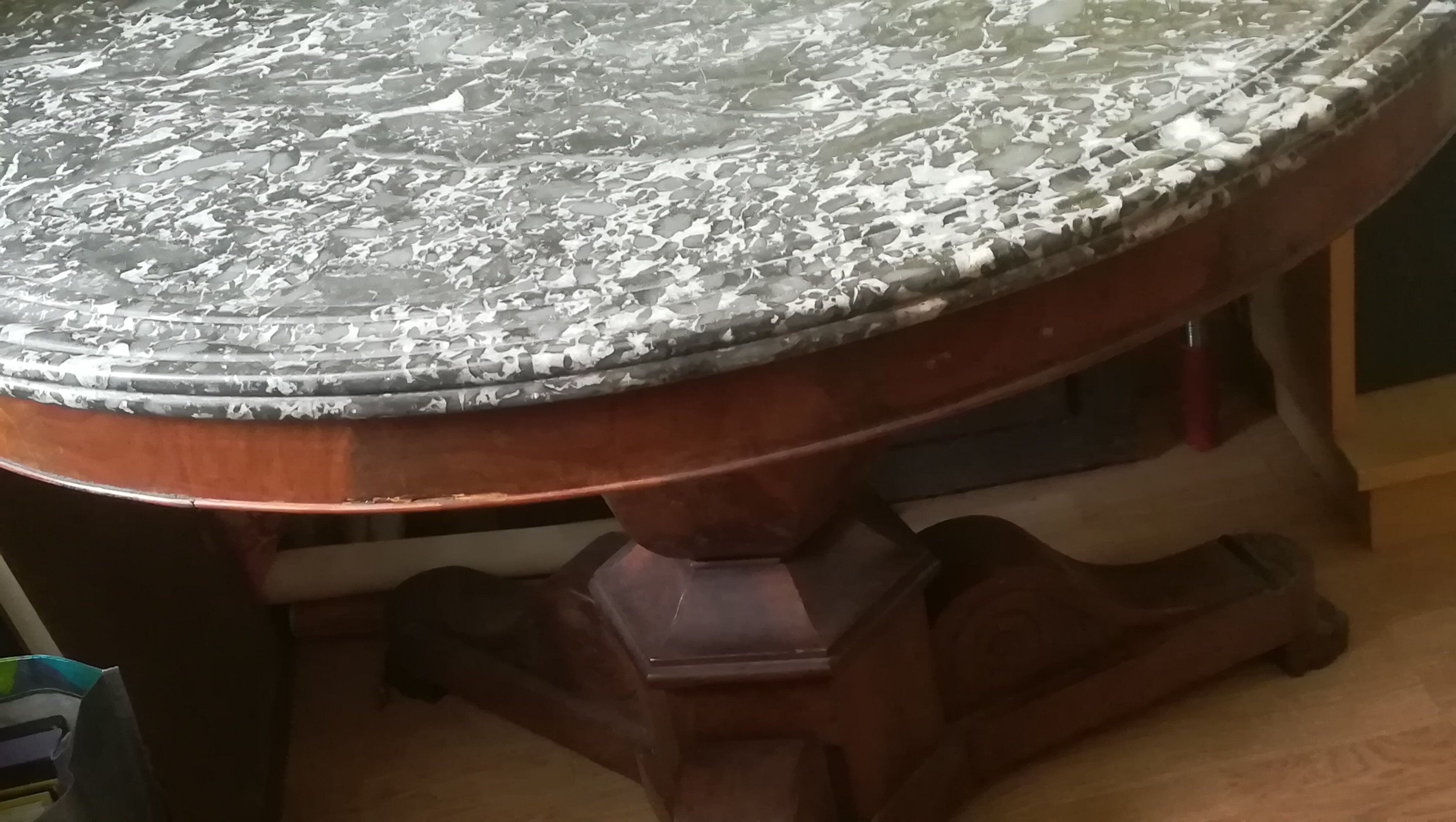 Table pedestal on Napoleon III marble, central foot