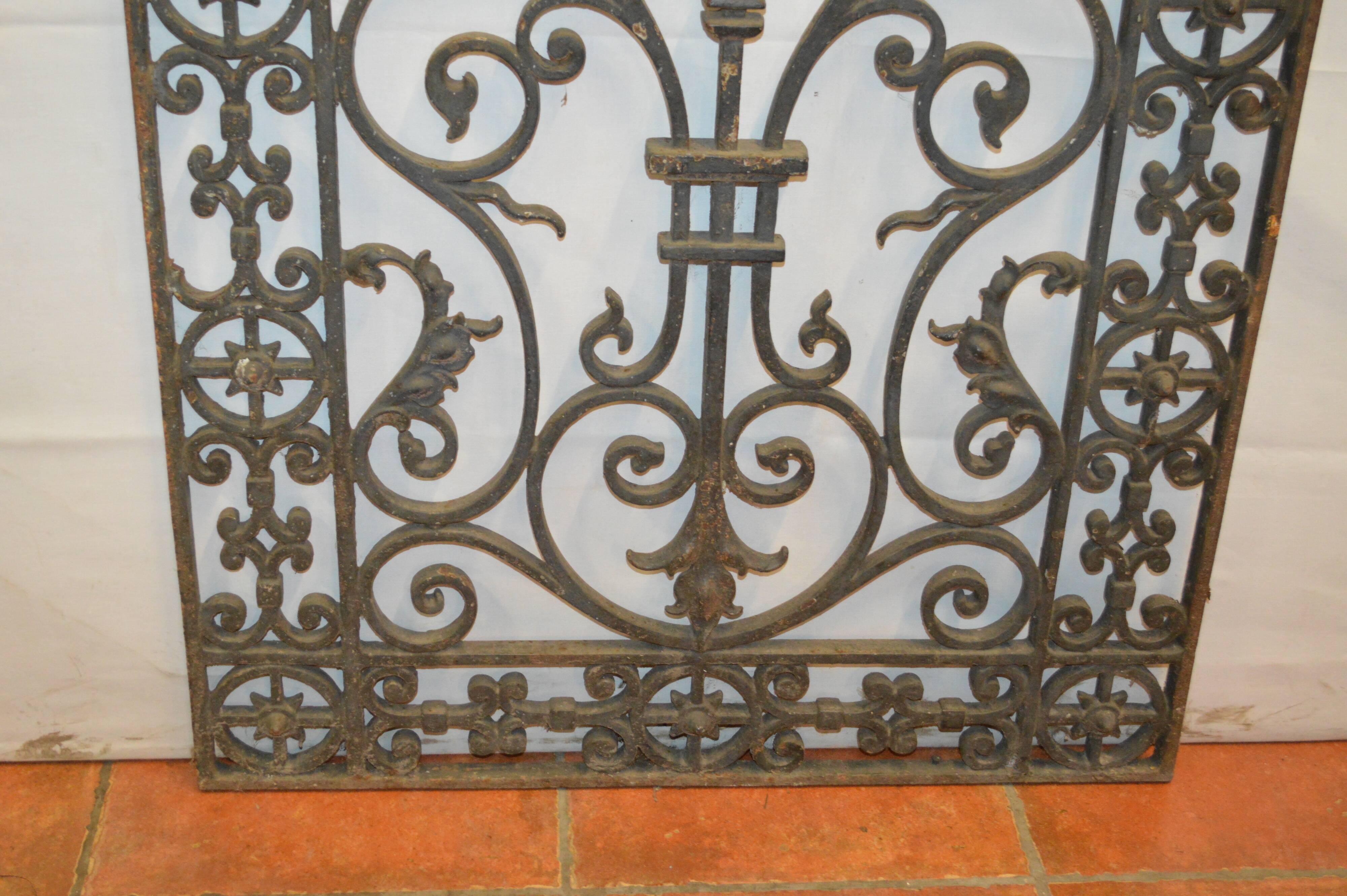 Cast iron door grille