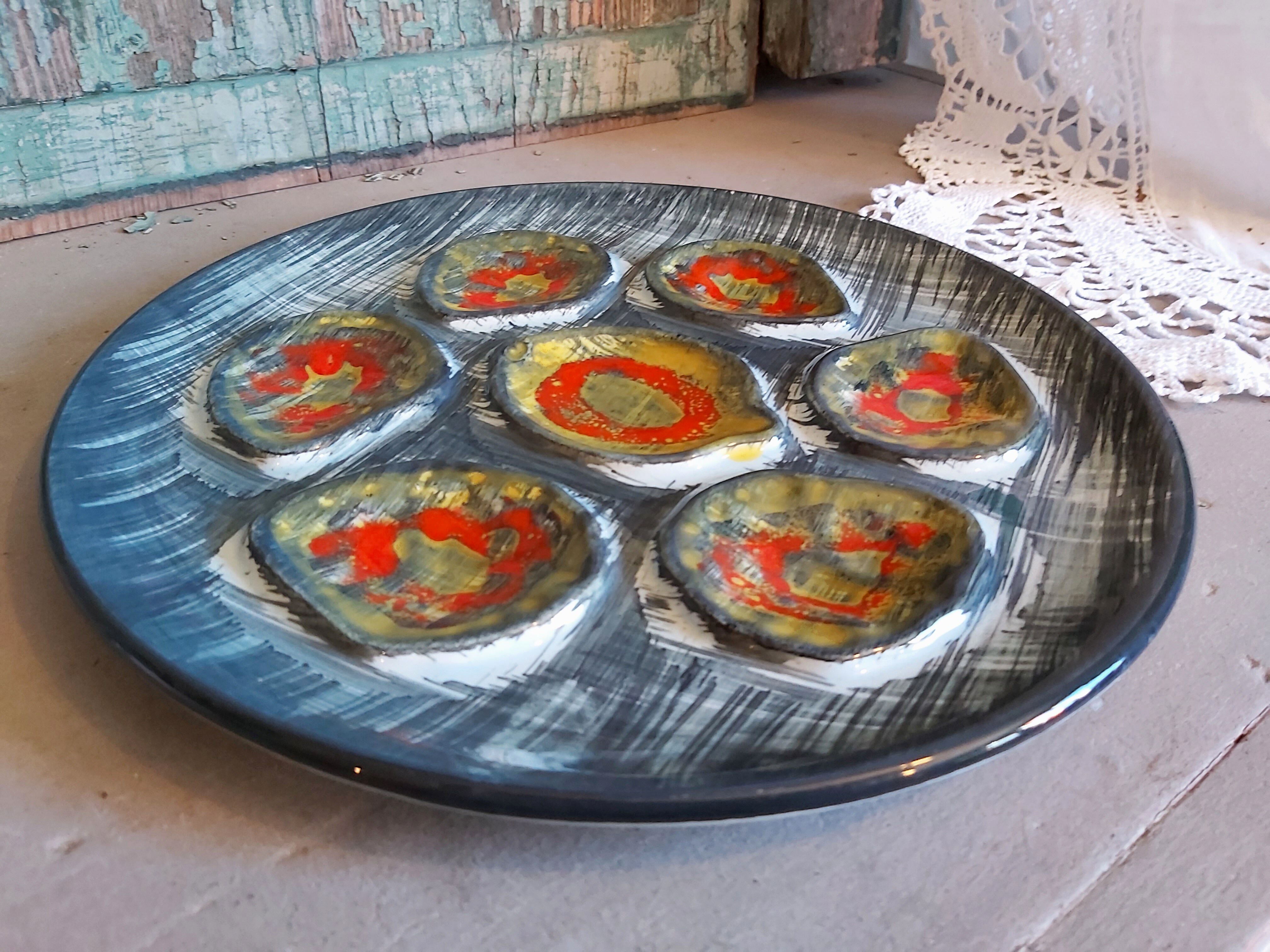 French vintage Pornic oyster plates