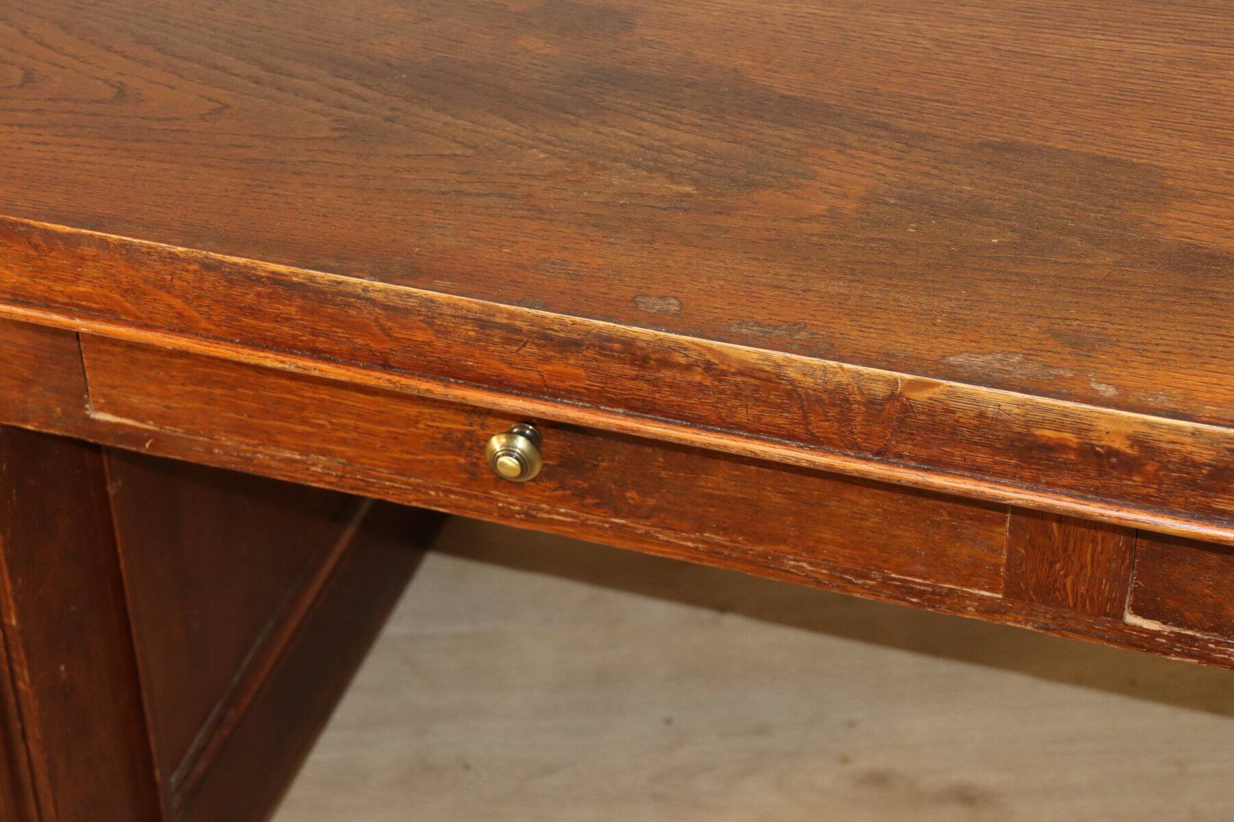 Bureau Moderniste en chêne époque Art Déco, 1940