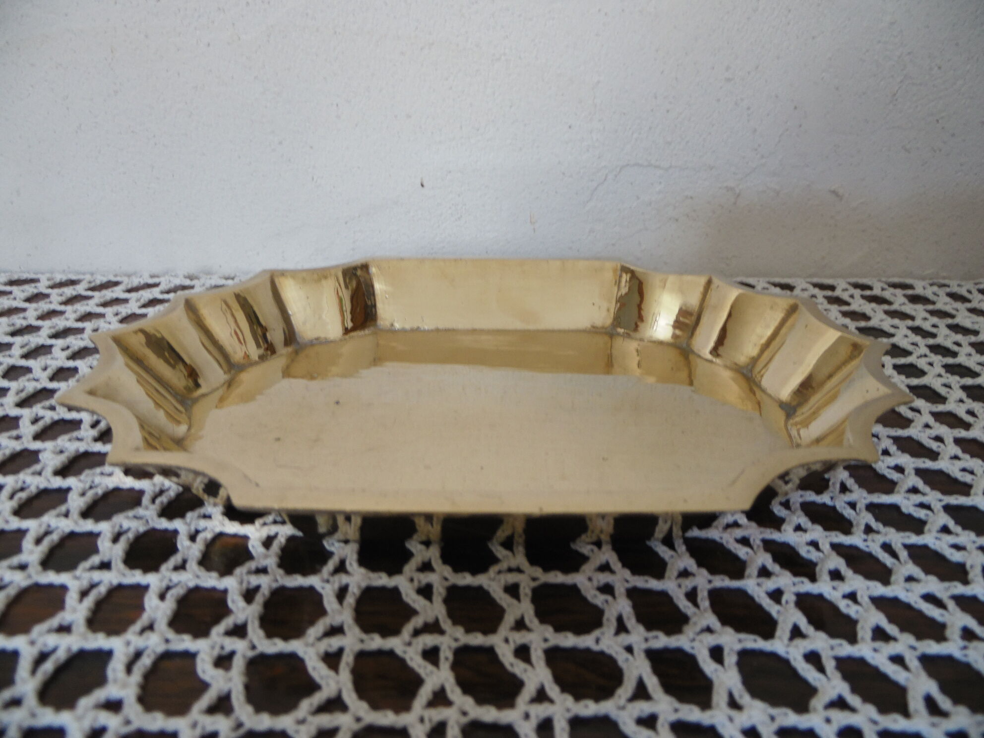 Empty pocket brass corrugated shape sheet shiny holly