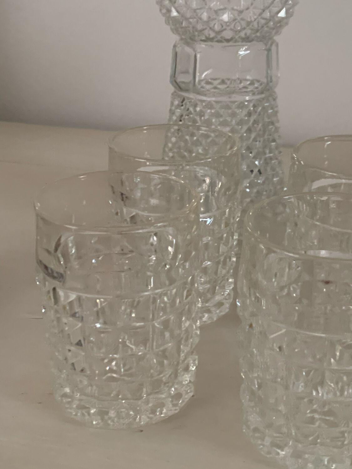 Whisky glasses and carafe