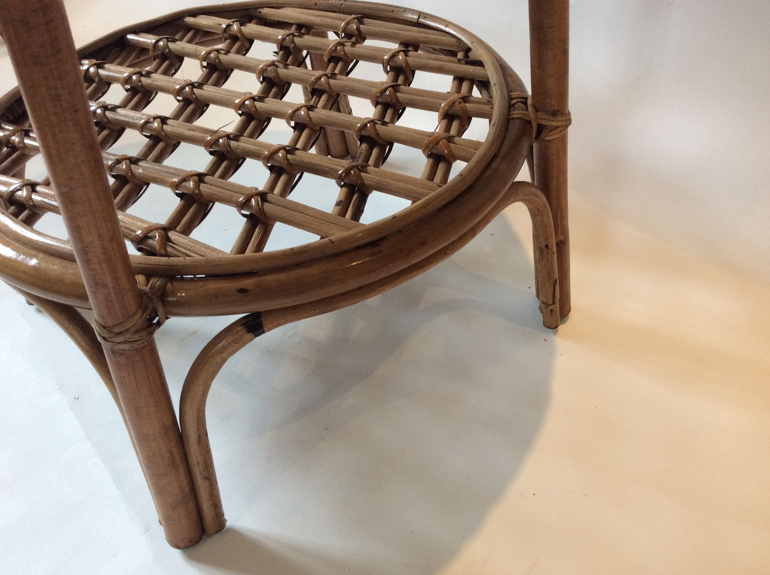Coffee table in rattan and vintage wicker