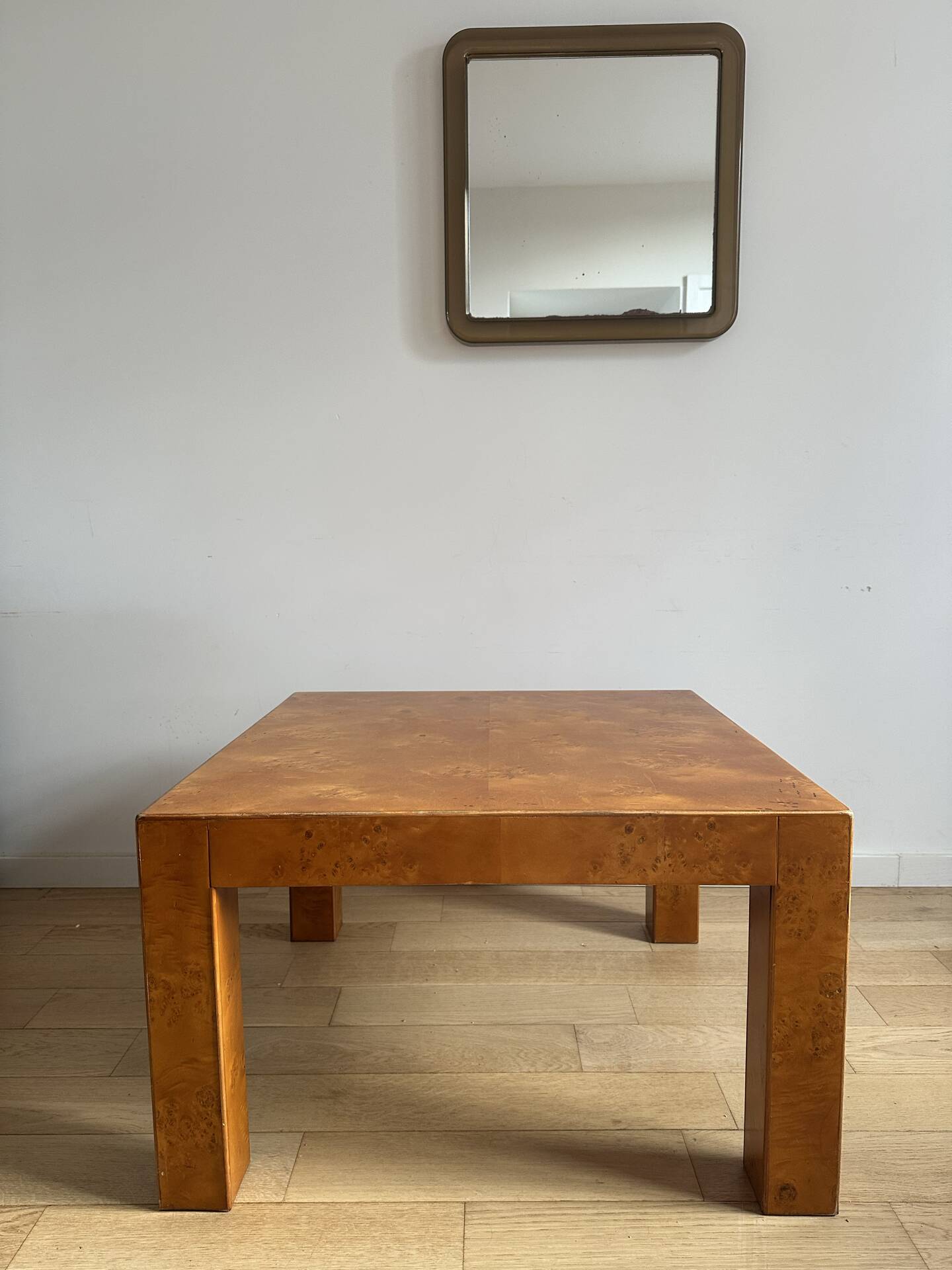 Table basse en loupe de peuplier