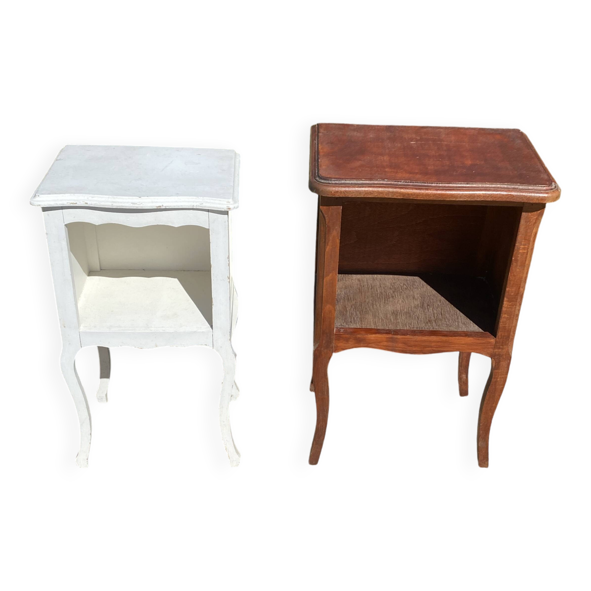 2 small bedside tables