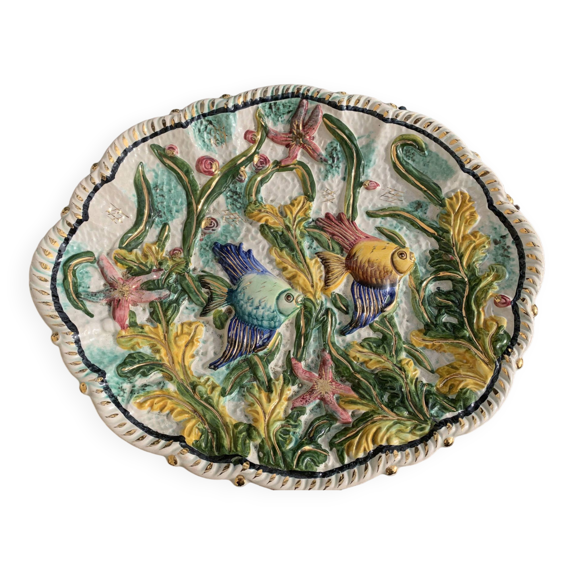 Dish in enamelled ceramic slip, with fish motifs, decorative, collector, vintage