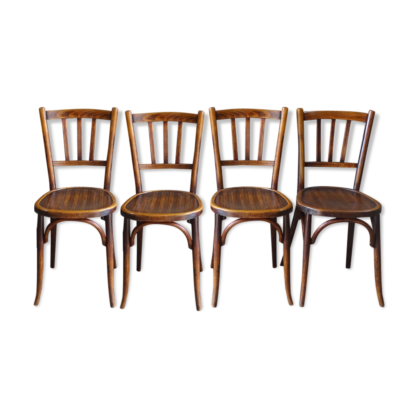 4 chairs Baumann bistrot 1925 sitting wood, "patina bistro of the corner"