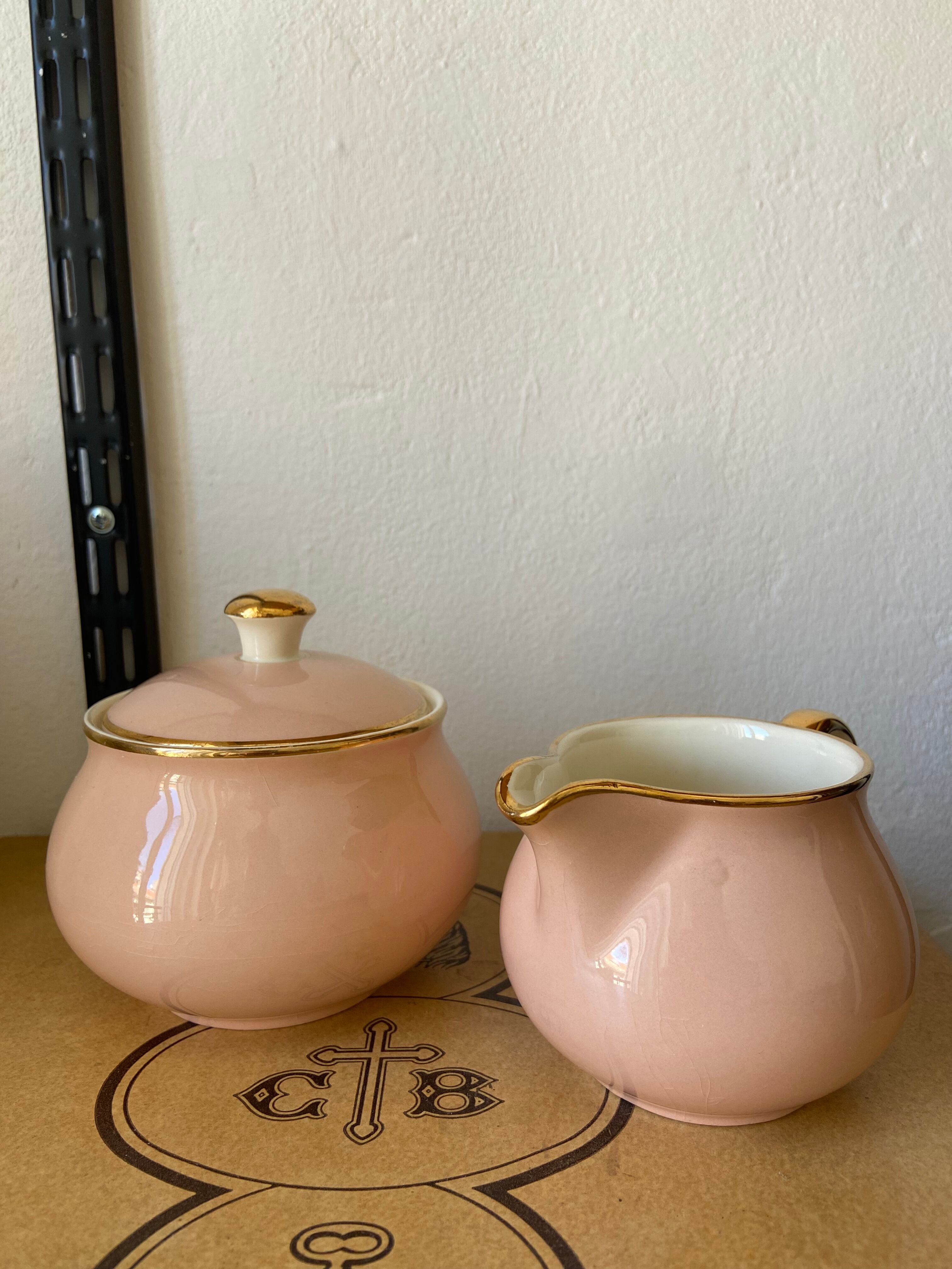 Crémier de villeroy et boch with the inscription "nous deux"