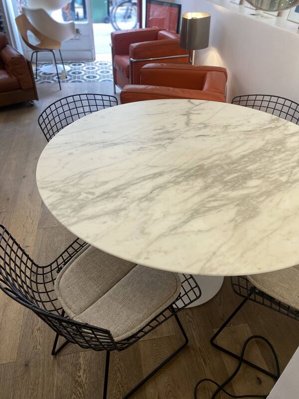 Table ronde tulip en marbre calacatta de eero saarinen - ø 120 cm - knoll -