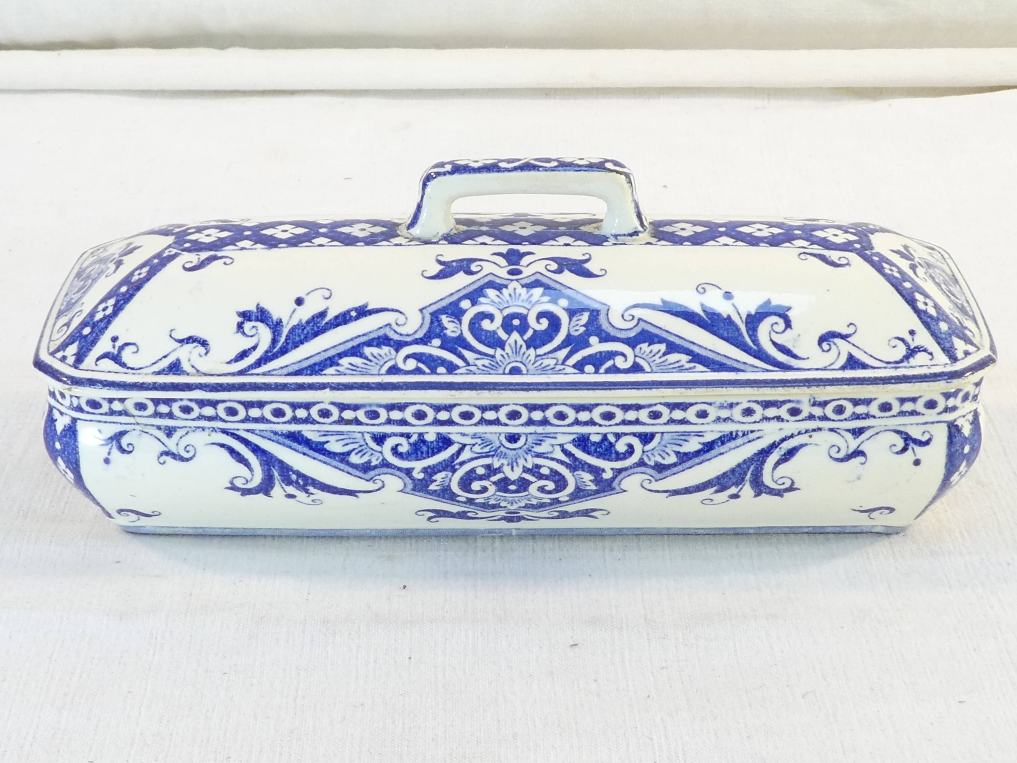 Old soap holder formose u and c sarreguemines and digoin