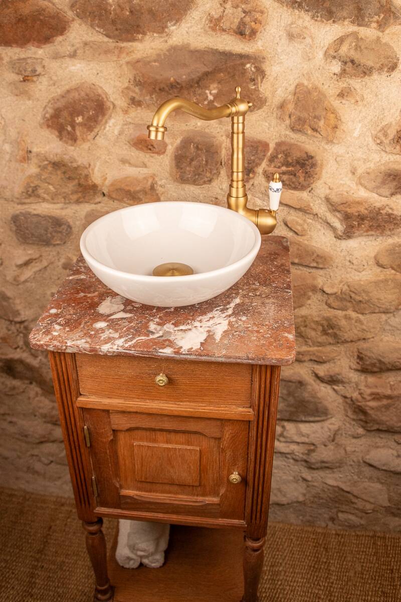 Washbasin made from a bedside table.