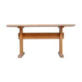 Table à manger de Charlotte Perriand, Les Arcs