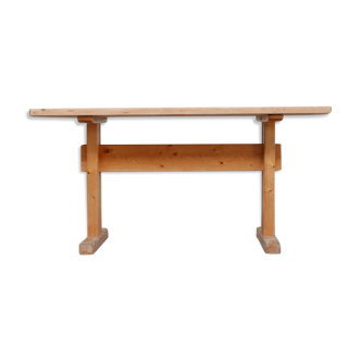 Charlotte Perriand Les Arcs dining table