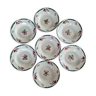 Set of 7 vintage flowered plates