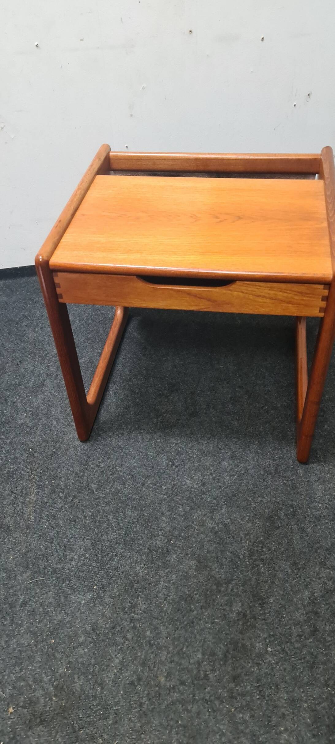 Salin Nyborg vintage Danish design magazine rack, side table