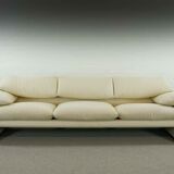 Maralunga 3-seat Sofa with Footrest in offwhite by Vico Magistretti for Cassina, Italy