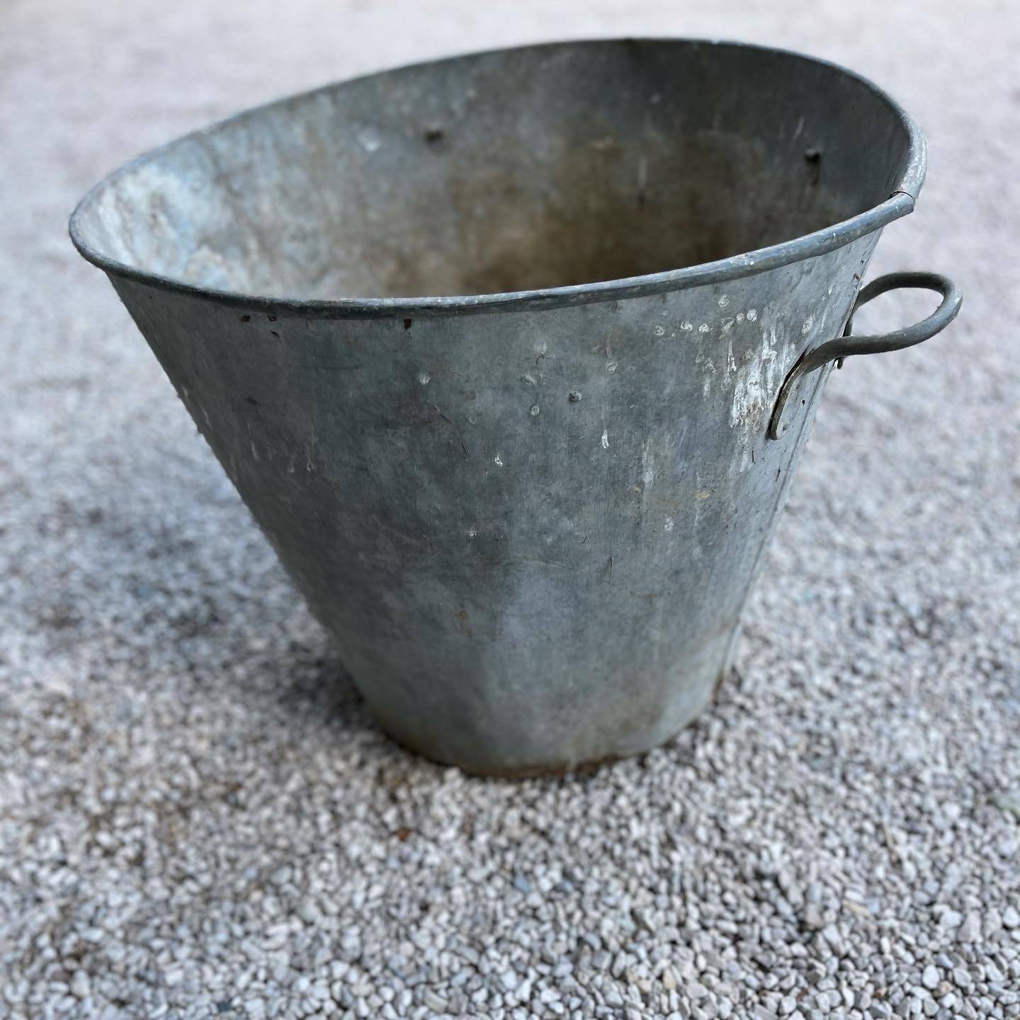 Large zinc basin 1930/40