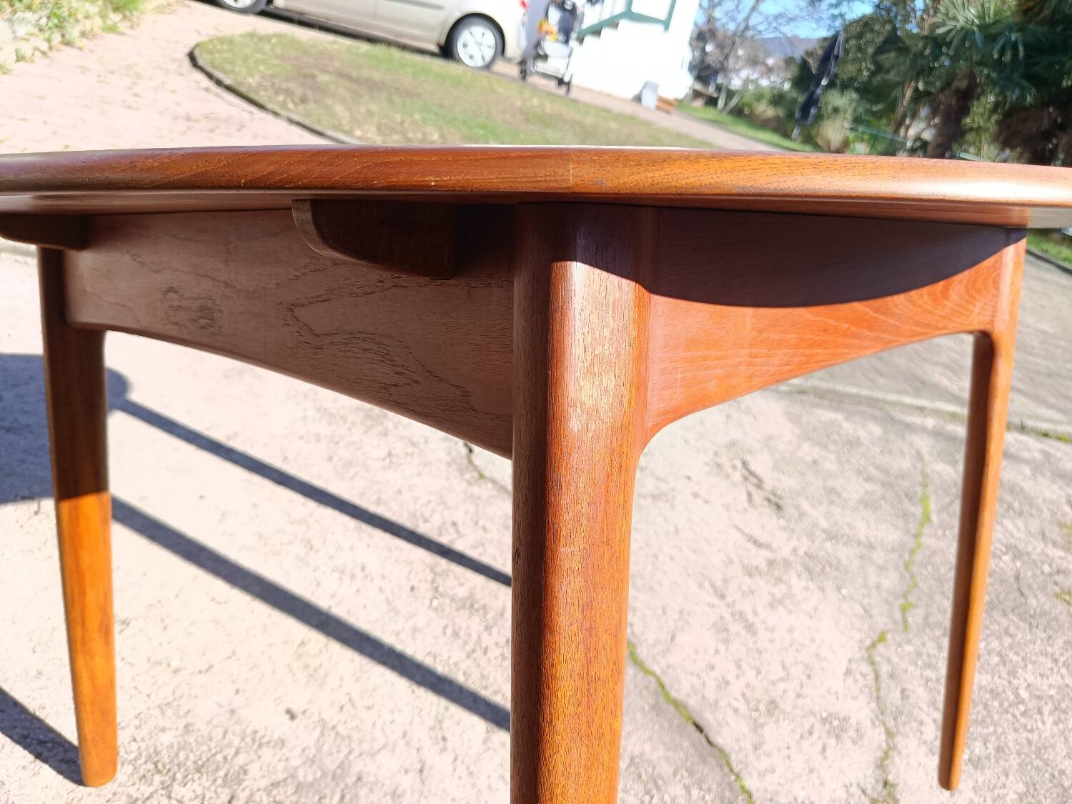 Table Svend Aage Madsen