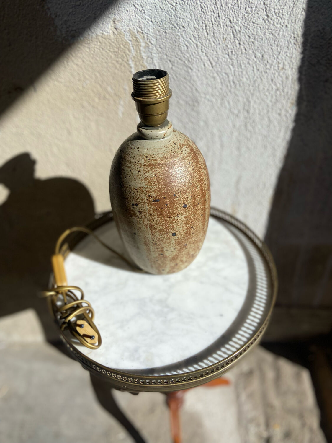 Stoneware foot lamp
