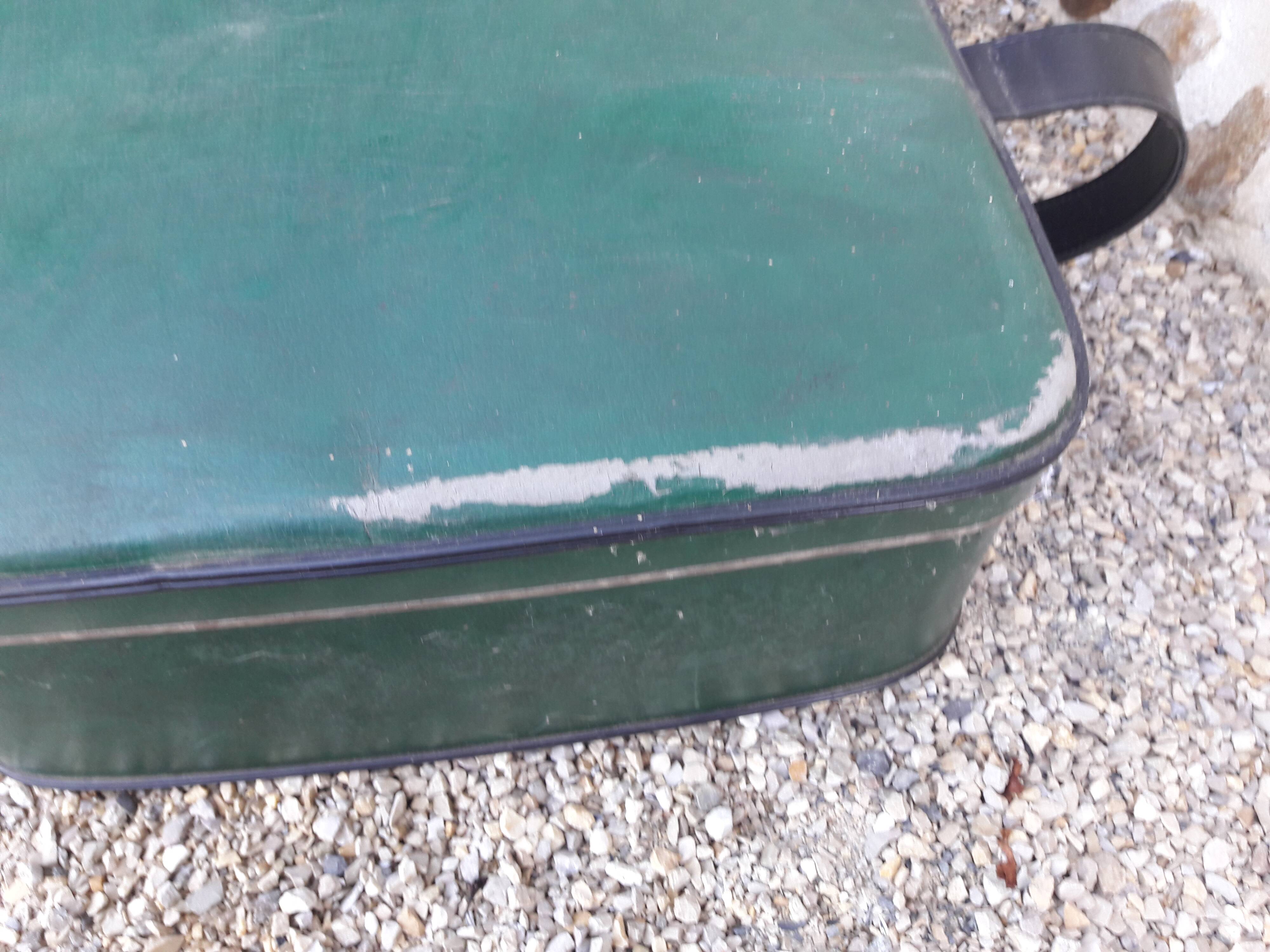 Boiled cardboard suitcase 76x49 cm