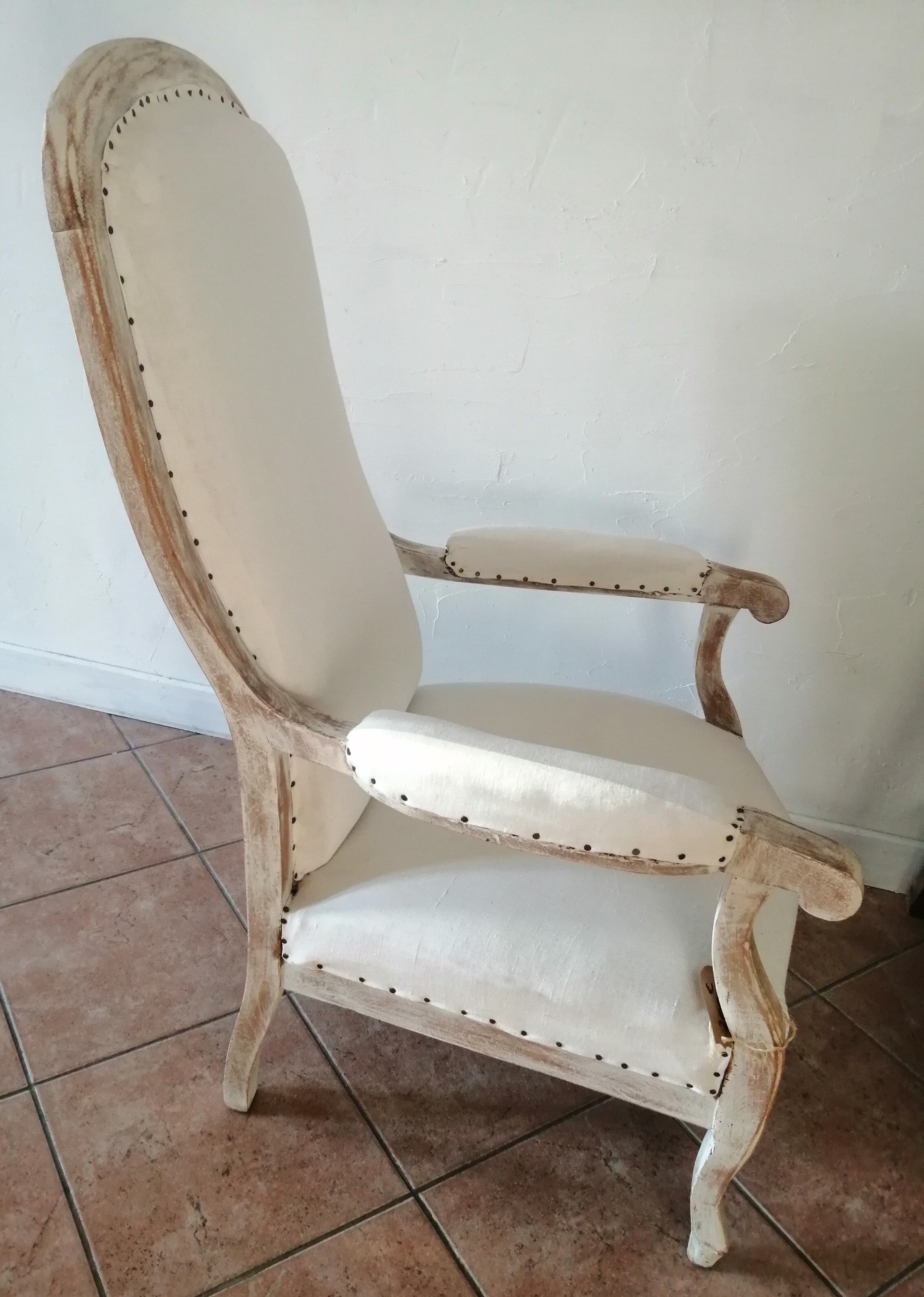 Armchair Voltaire brut