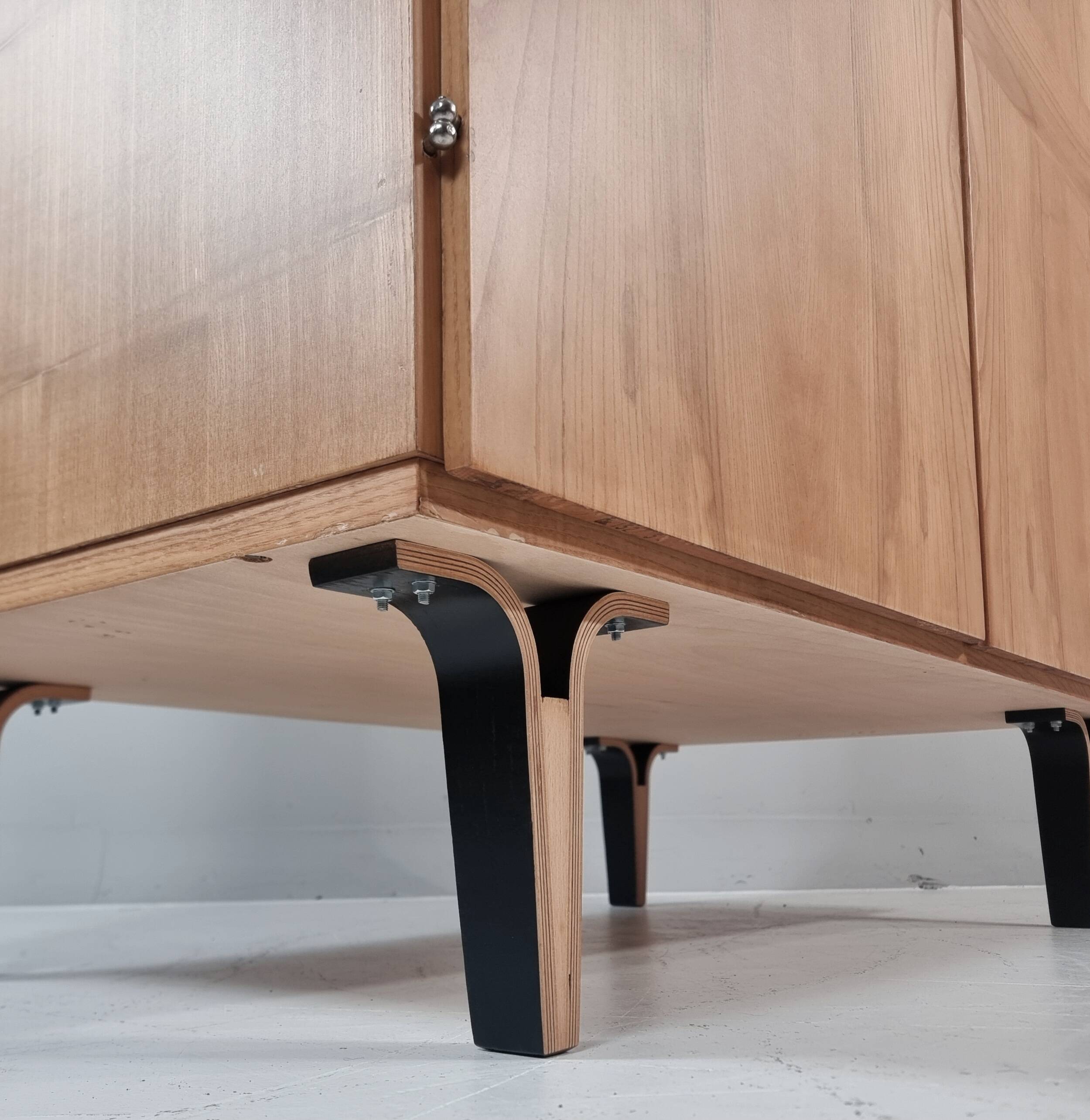 Vintage dining table in ash, 1960s