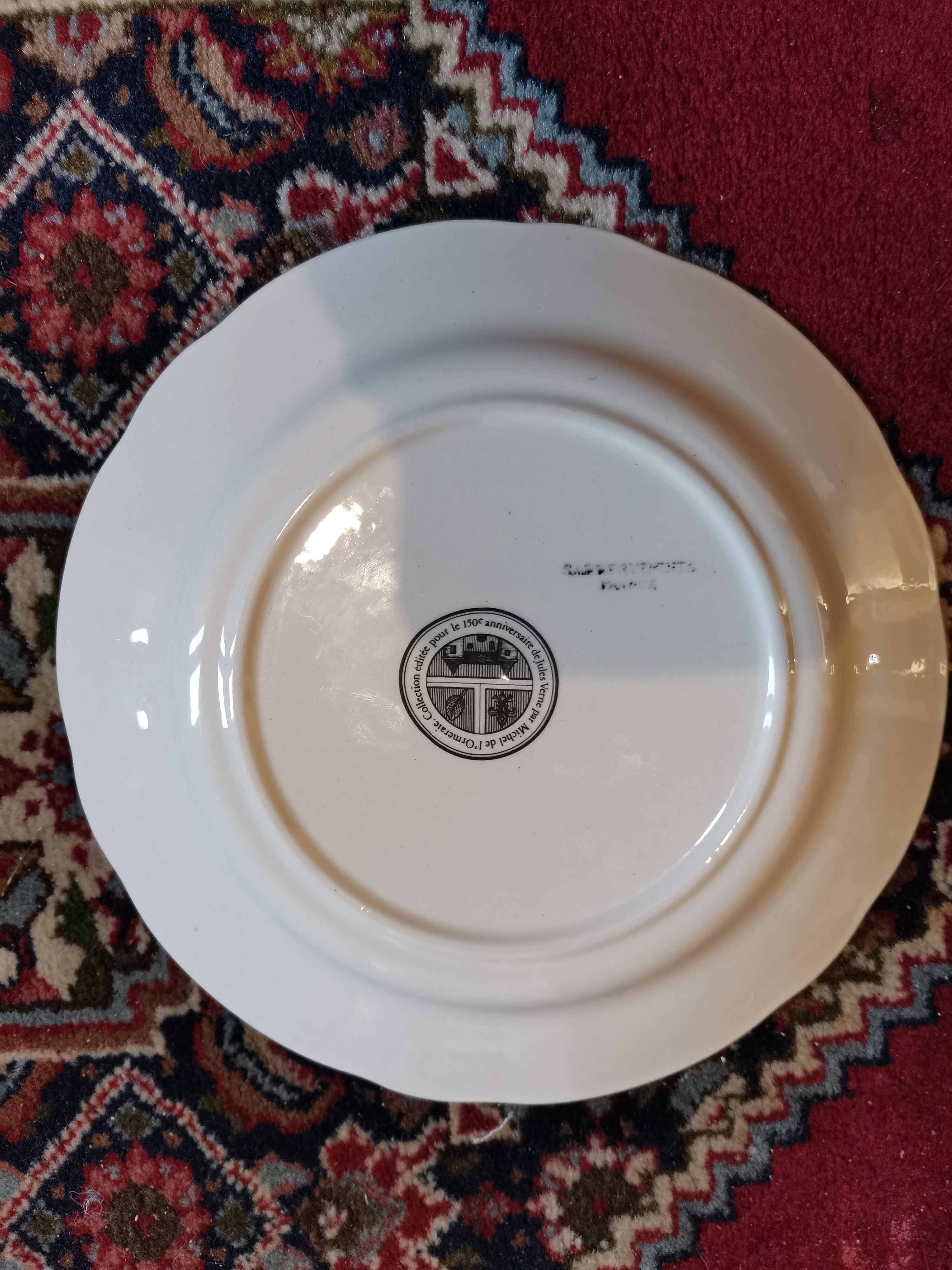 Assiette Jules Verne, Michel l'Ormeraie. L'île à hélice